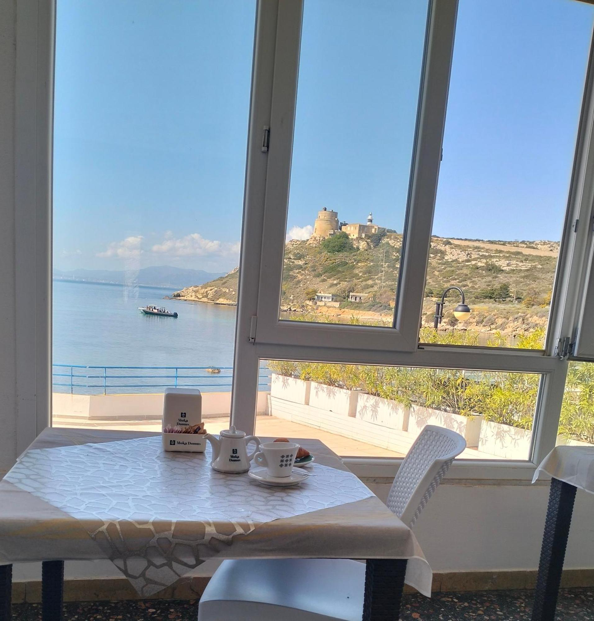 Hotel Calamosca Каляри Екстериор снимка